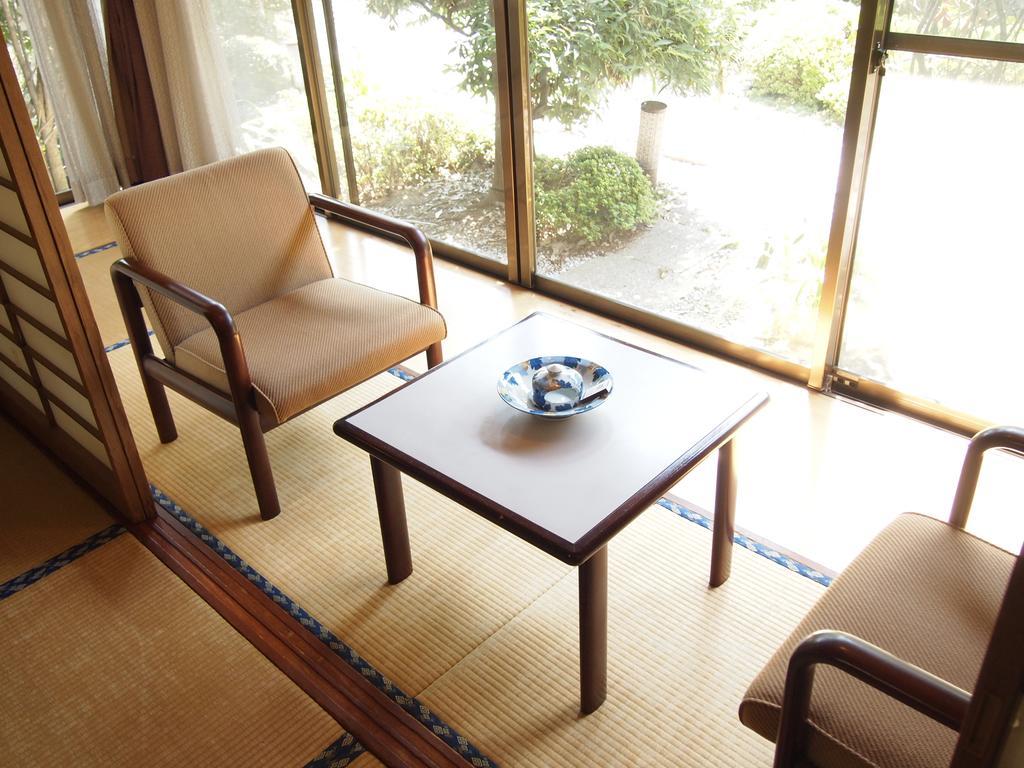 Hotel Ukai Fuefuki Zimmer foto